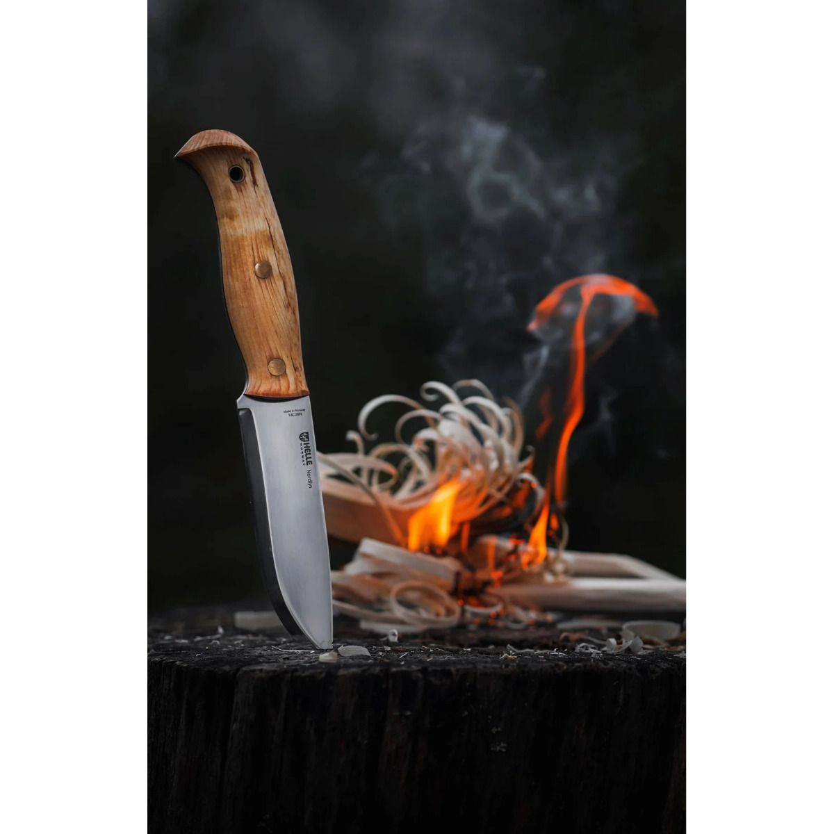 Helle Nordlys Outdoor Bushcraft Knife