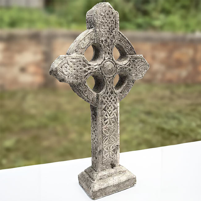 The 'Ringstone Cross' Garden Statue | Athens Stonecasting Pre-Aged Concrete Celtic Cross on Base