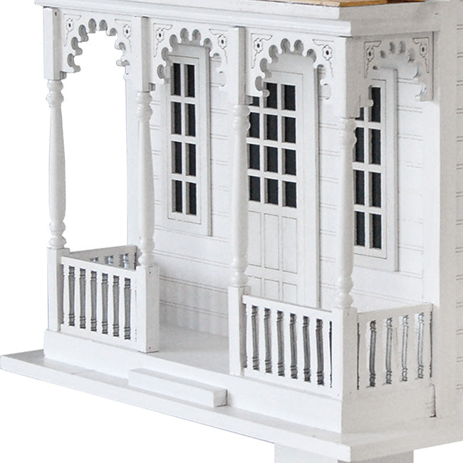 The “Gabled Grandeur” Cottage Birdhouse
