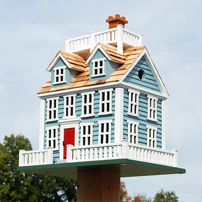 The ‘Mackinac Manor’ Colonial Birdhouse