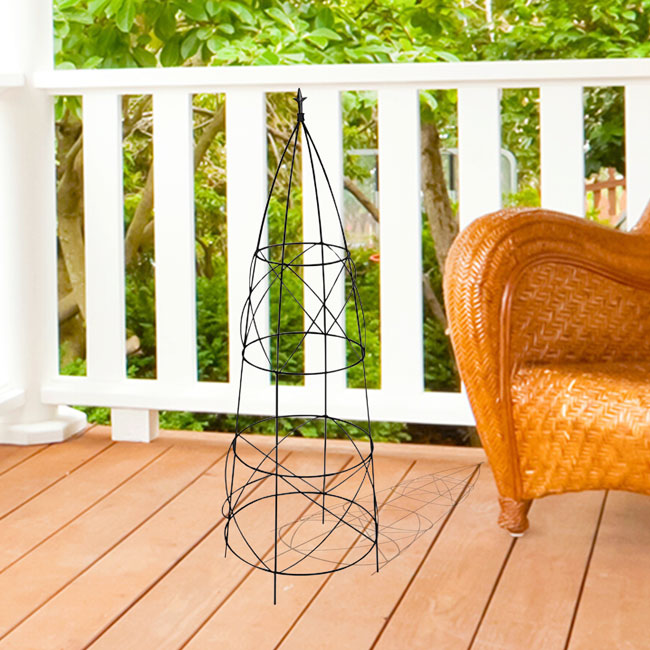 The 'Fleur de Jardin' Circular Obelisk | Panacea Products Black Metal Garden Trellis